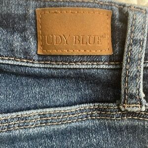 Judy Blue cropped jeans